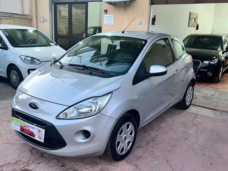 Usata Ford Ka Titanium 69 CV (50 kW) 2013 Argento Utilitaria