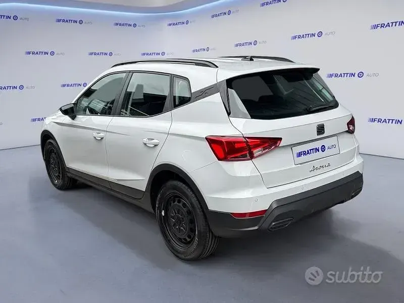 Usata Seat Arona Reference 95 CV (69 kW) 2025 Bianco SUV