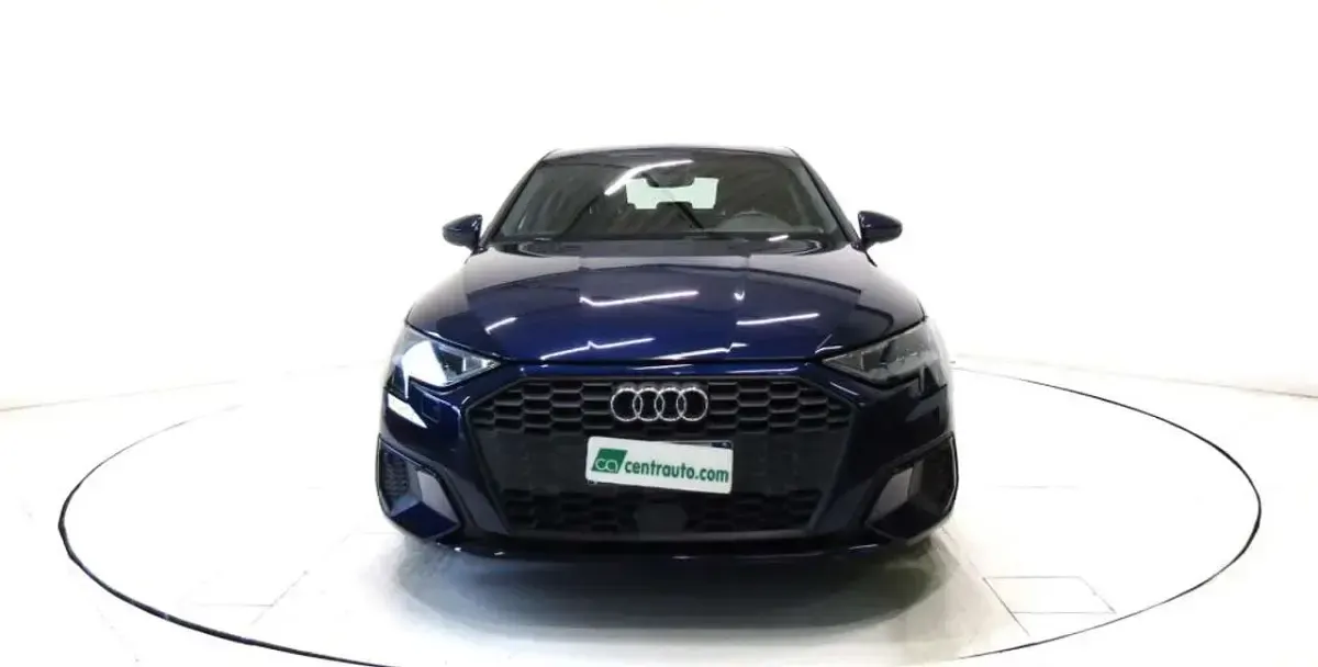 Usata Audi A3 Advanced Plus 116 CV (85 kW) 2023 Blu scuro Berlina