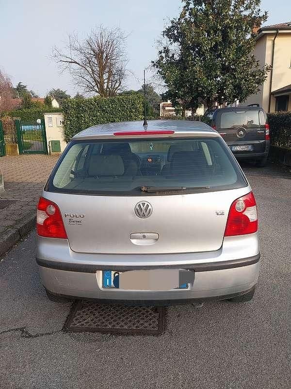 Usata VW Polo Trendline 64 CV (47 kW) 2003 Argento Berlina
