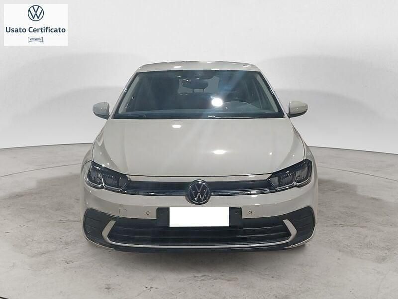 Usata VW Polo Life 95 CV (69 kW) 2023 Grigio Utilitaria