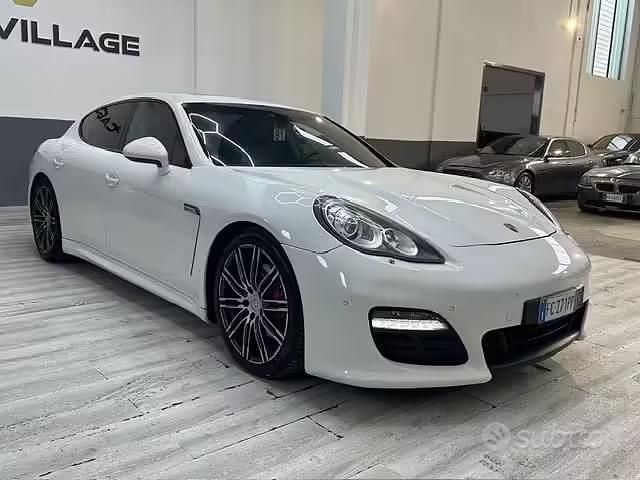 Usata Porsche Panamera 300 CV (220 kW) 2012 Bianco Utilitaria