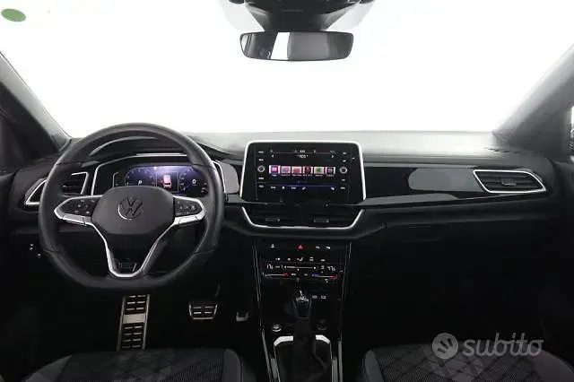 Usata VW T-Roc R-line Plus 150 CV (110 kW) 2024 Argento SUV