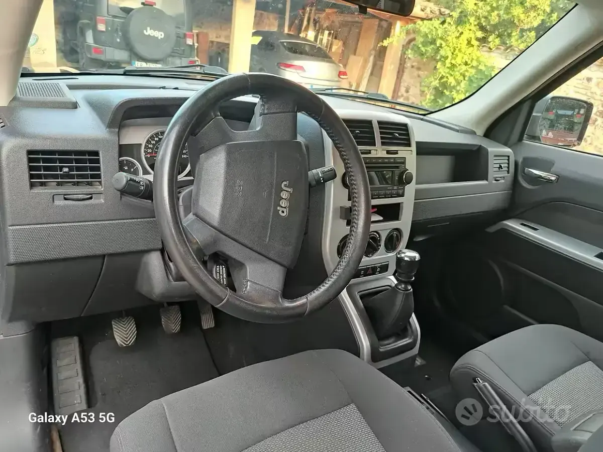 Usata Jeep Patriot 140 CV (102 kW) 2009 Grigio SUV