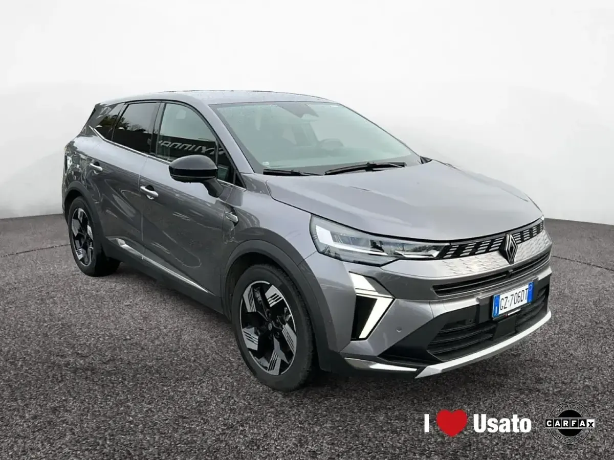 Usata Renault Clio Iconic 143 CV (105 kW) 2025 Grigio Utilitaria