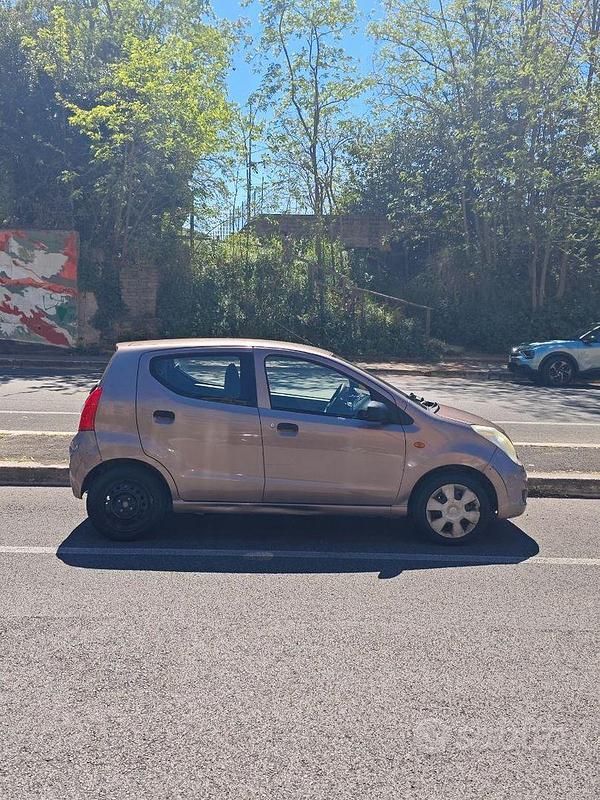 Usata Suzuki Alto 68 CV (50 kW) 2010 Utilitaria