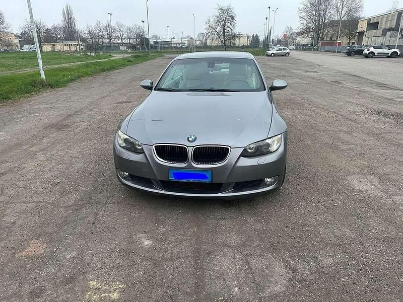 Usata BMW 320 Cabriolet Efficient Dynamics 177 CV (130 kW) 2008 Cabrio