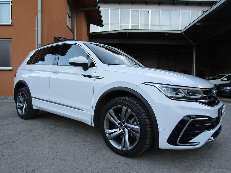 Usata VW Tiguan R-line 200 CV (147 kW) 2023 Bianco SUV