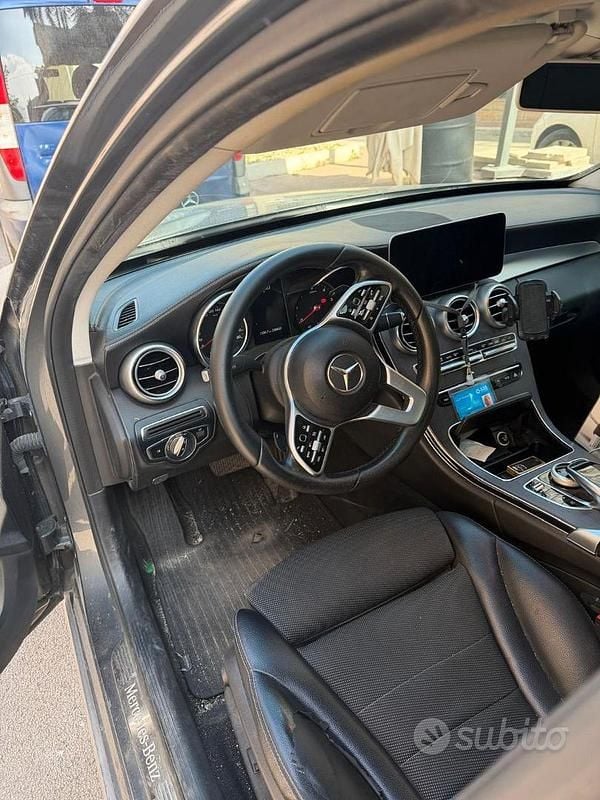 Usata Mercedes C220 194 CV (142 kW) 2018 Grigio Berlina