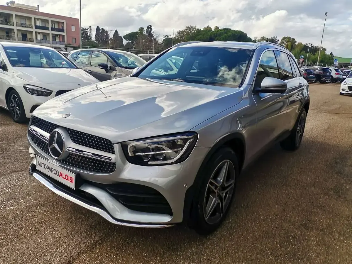 Usata Mercedes GLC220 AMG line 194 CV (142 kW) 2022 Argento SUV