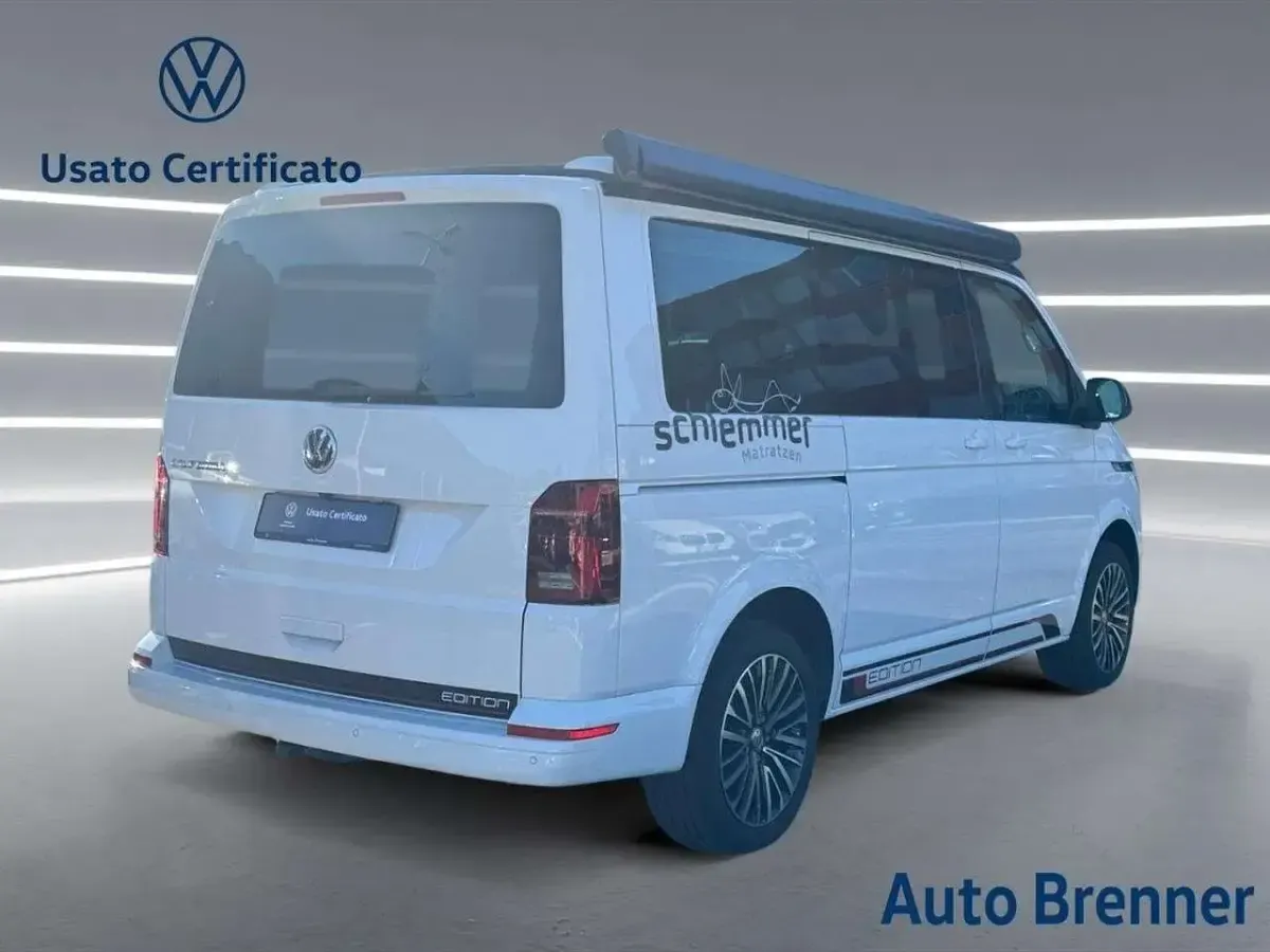 Usata VW California Edition 150 CV (110 kW) 2024 Weiss / dach schwarz Furgone