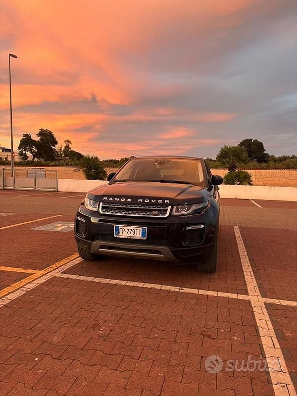 Usata Land Rover Range Rover evoque 150 CV (110 kW) 2018 Blu SUV