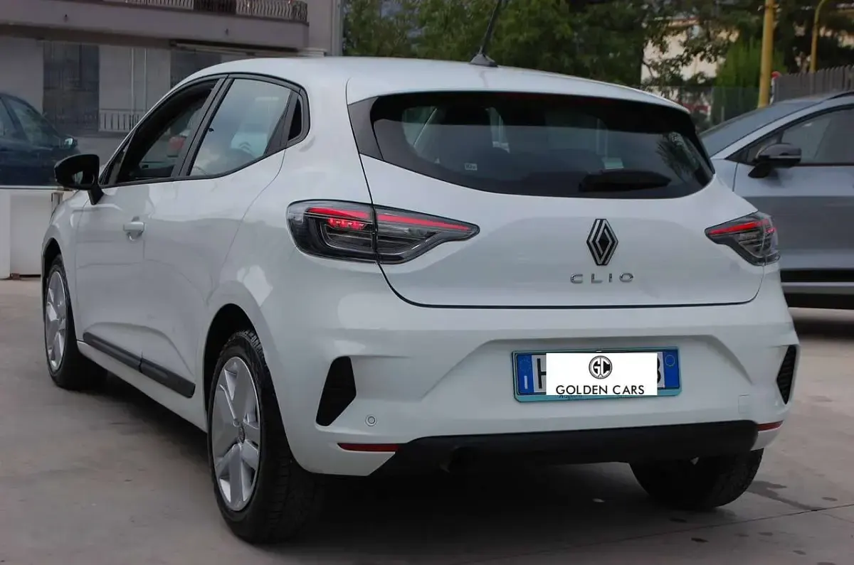 Usata Renault Clio V Evolution 101 CV (74 kW) 2025 Bianco Berlina