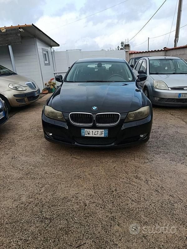 Nero Usata 2009 BMW 320 Station wagon | 2300 € (Super prezzo) - Immagine 1/4