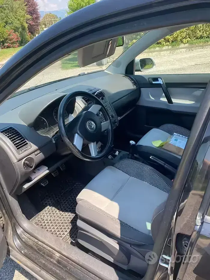 Usata VW Polo Cross 80 CV (58 kW) 2007 Nero Utilitaria