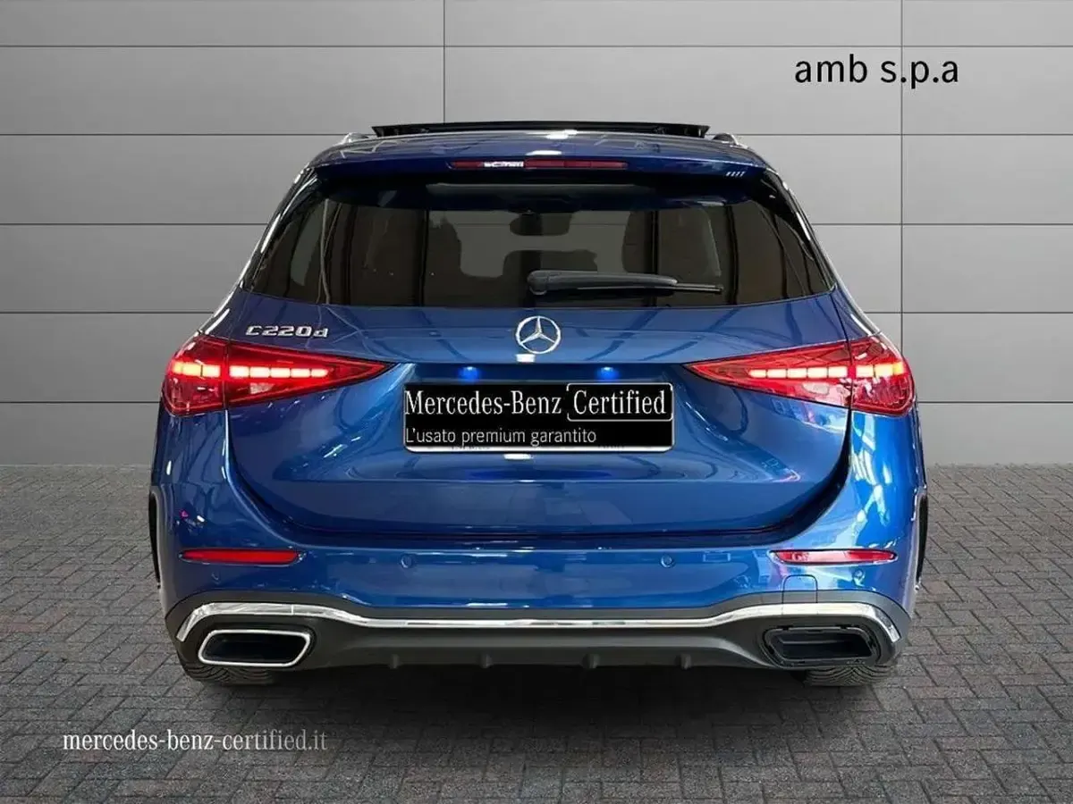 Usata Mercedes C220 Premium 200 CV (147 kW) 2022 Blu/azzurro Station wagon