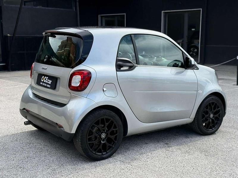 Usata Smart ForTwo Coupé Prime 90 CV (66 kW) 2016 Eda silver met. Utilitaria