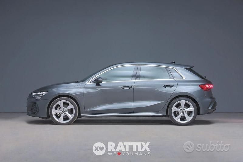 Usata Audi A3 S-Line 149 CV (109 kW) 2025 Grigio Berlina