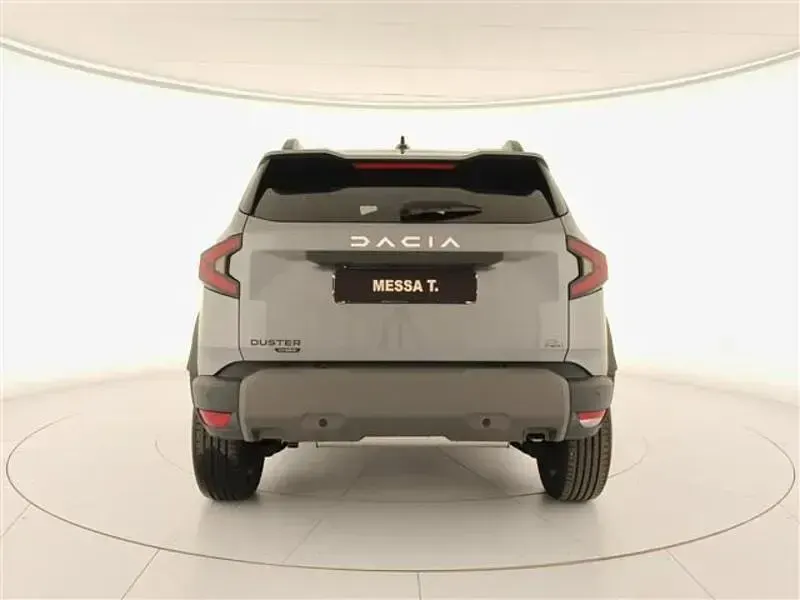 Usata Dacia Duster Journey 140 CV (102 kW) 2025 Grigio chiaro SUV