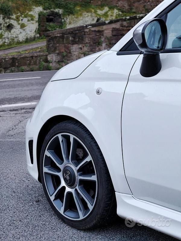 Usata Abarth 595 Turismo 165 CV (121 kW) 2017 Bianco Berlina