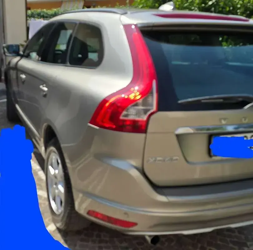 Usata Volvo XC60 Business Edition 136 CV (100 kW) 2016 Beige SUV