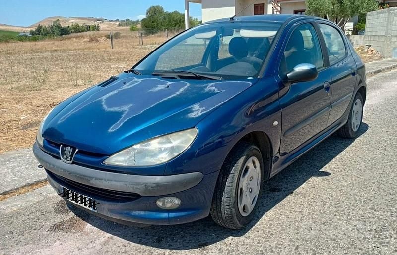 Usata Peugeot 206 2001 Utilitaria