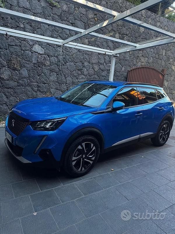 Blu Usata 2021 Peugeot 2008 SUV | 17.500 € (Buon prezzo) - Immagine 1/3
