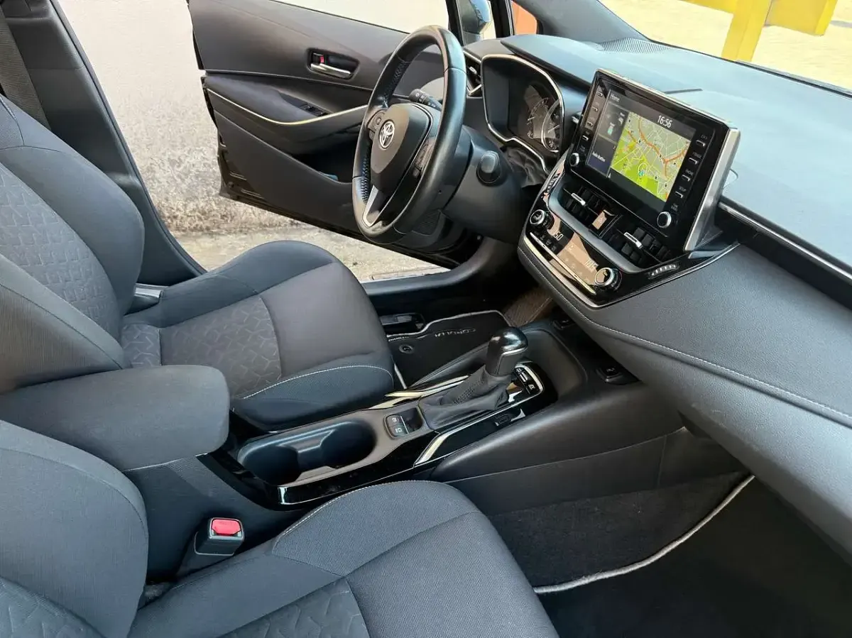 Usata Toyota Corolla Business Edition 98 CV (72 kW) 2022 Nero Station wagon