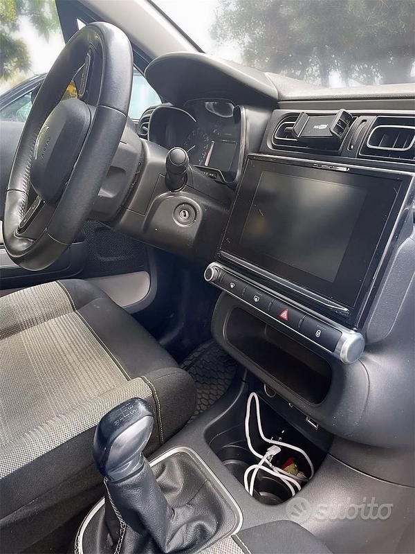 Usata Citroën C3 PureTech 82 CV (60 kW) 2017 Blu Berlina