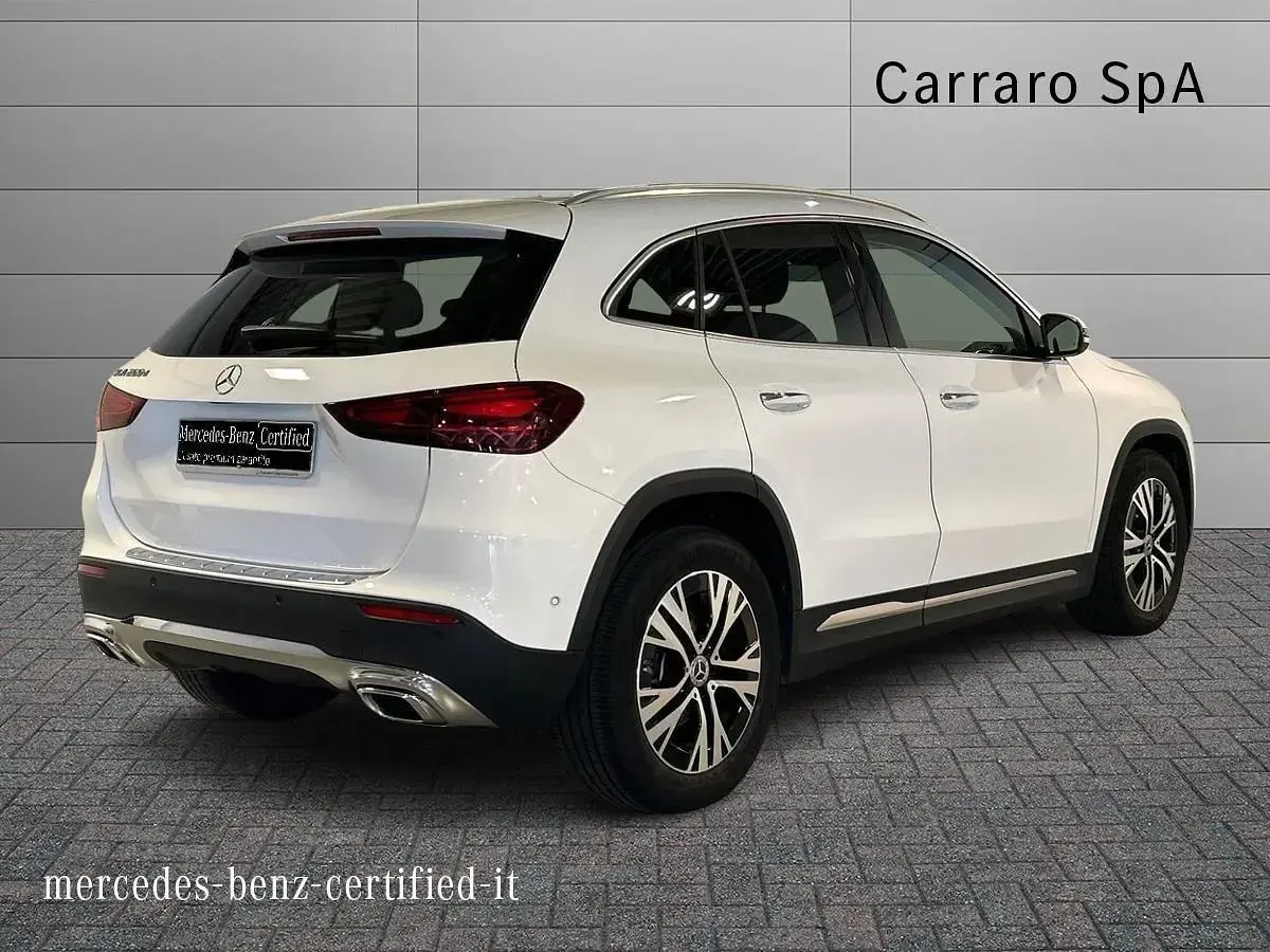 Usata Mercedes GLA200 Advanced Plus 150 CV (110 kW) 2023 Bianco SUV