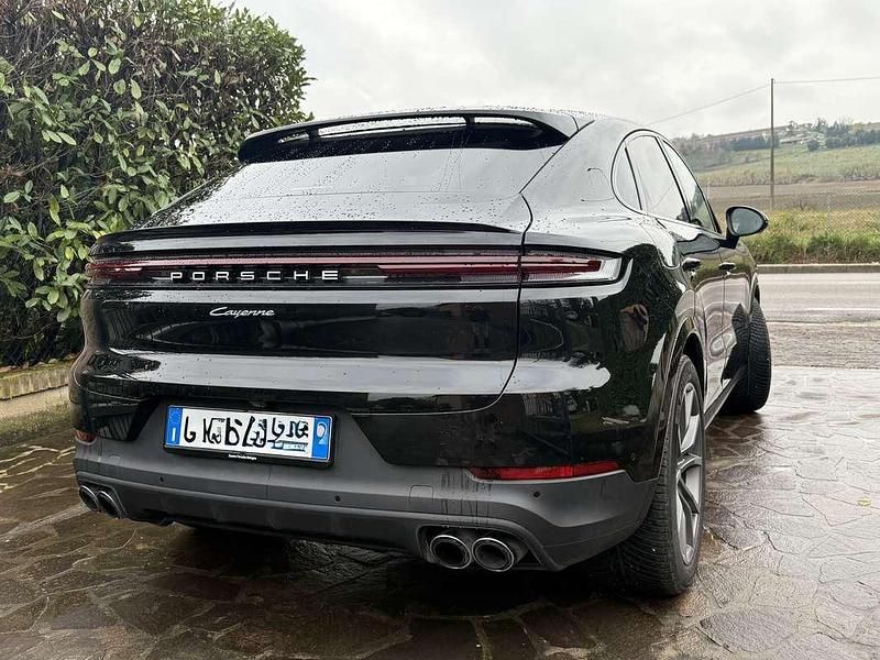 Usata Porsche Cayenne Coupe 354 CV (260 kW) 2024 Nero Coupé