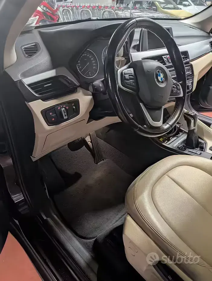 Usata BMW X1 Advantage 140 CV (102 kW) 2017 Nero SUV