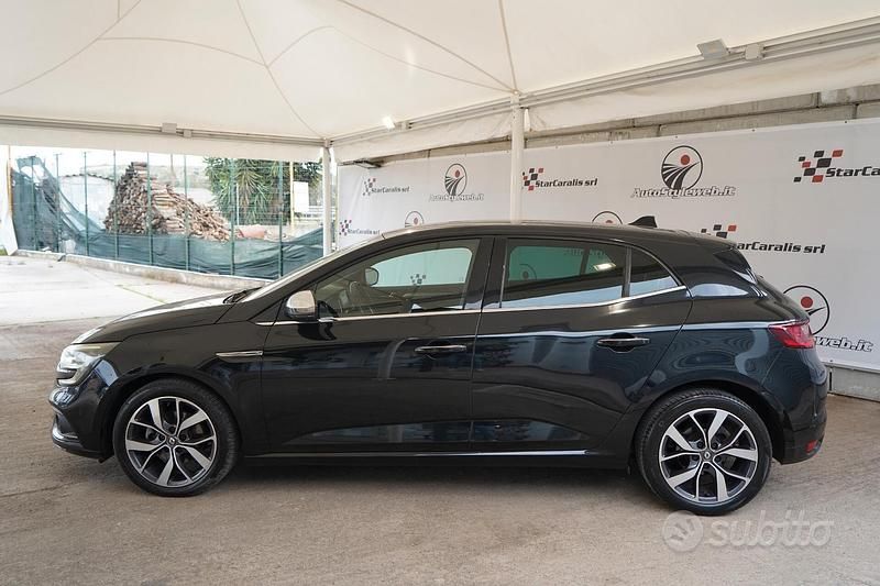 Usata Renault Mégane IV Bose Edition 110 CV (80 kW) 2016 Nero Berlina