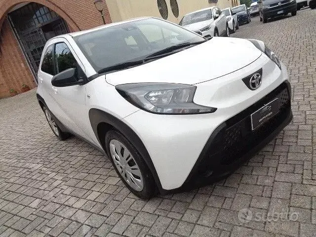 Usata Toyota Aygo X Active 72 CV (52 kW) 2024 Bianco SUV