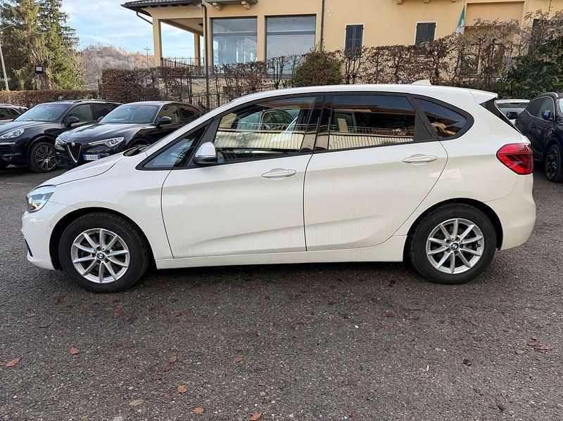 Usata BMW 220 Active Tourer Luxury Line 190 CV (139 kW) 2015 Bianco Monovolume