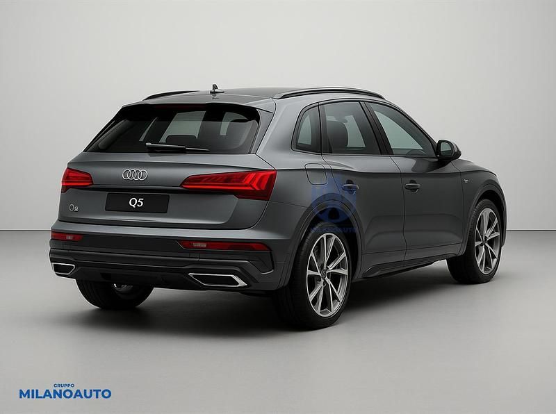 Usata Audi Q5 S-Line 367 CV (269 kW) 2025 Grigio SUV