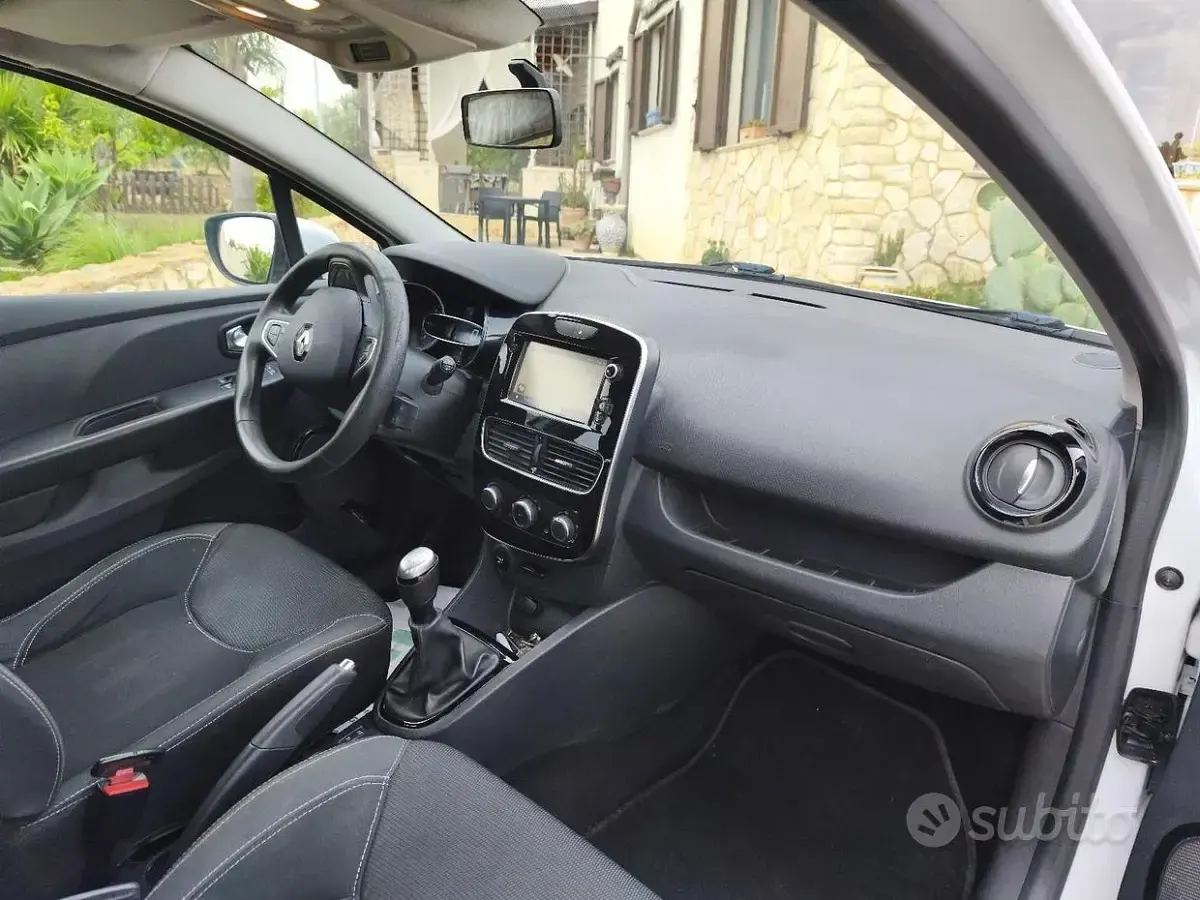 Usata Renault Clio IV 75 CV (55 kW) 2018 Bianco Berlina