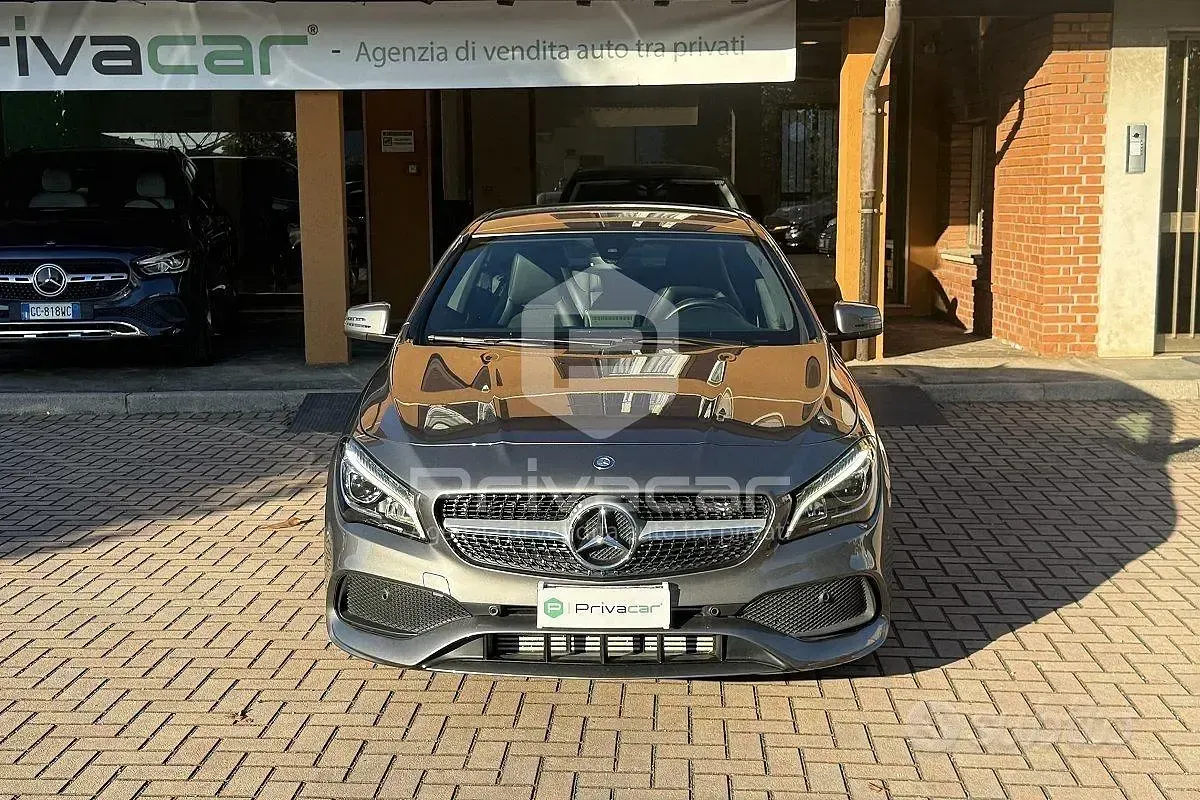 Usata Mercedes CLA200 Premium 136 CV (100 kW) 2017 Grigio Berlina