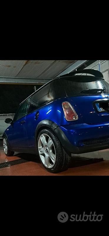 Usata Mini Cooper S 170 CV (125 kW) 2005 Blu Utilitaria