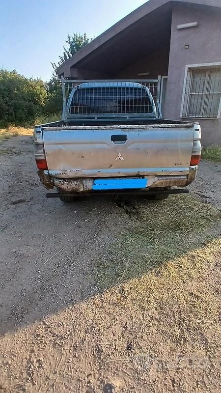 Usata Mitsubishi L200 72 CV (52 kW) 2000 Pick-up