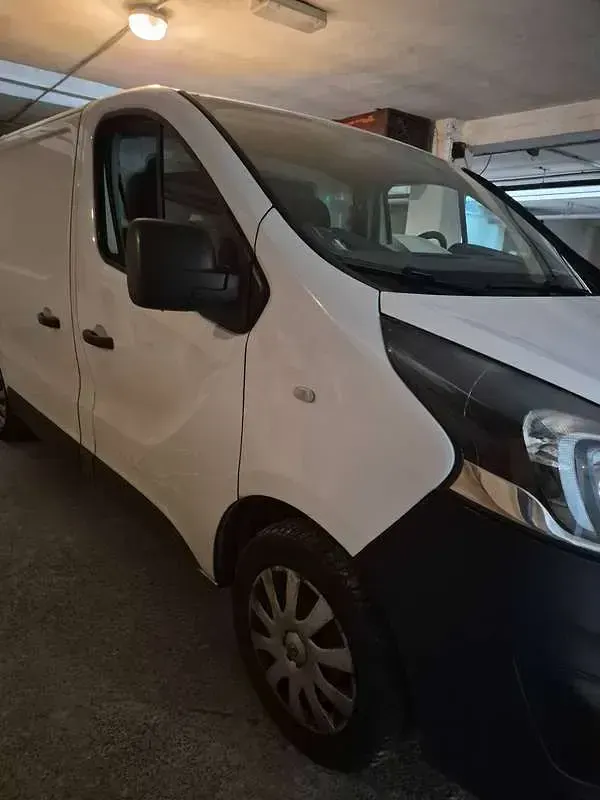 Usata Opel Vivaro 116 CV (85 kW) 2018 Bianco Monovolume