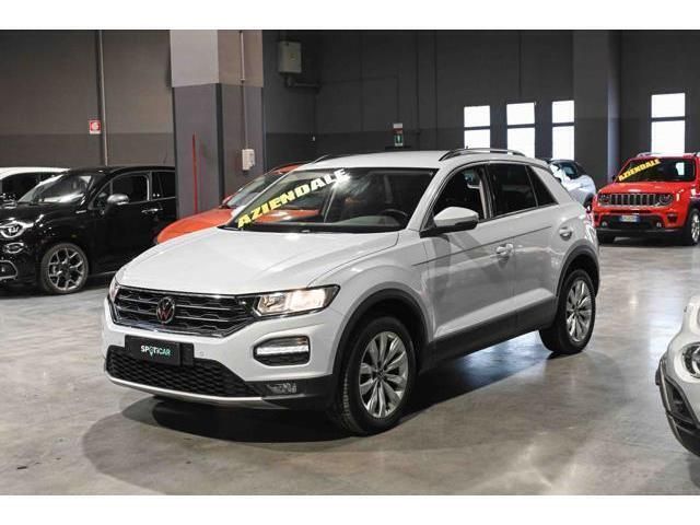 Bianco(met.) Usata 2021 VW T-Roc Advance SUV | 23.900 € (Buon prezzo) - Immagine 1/4