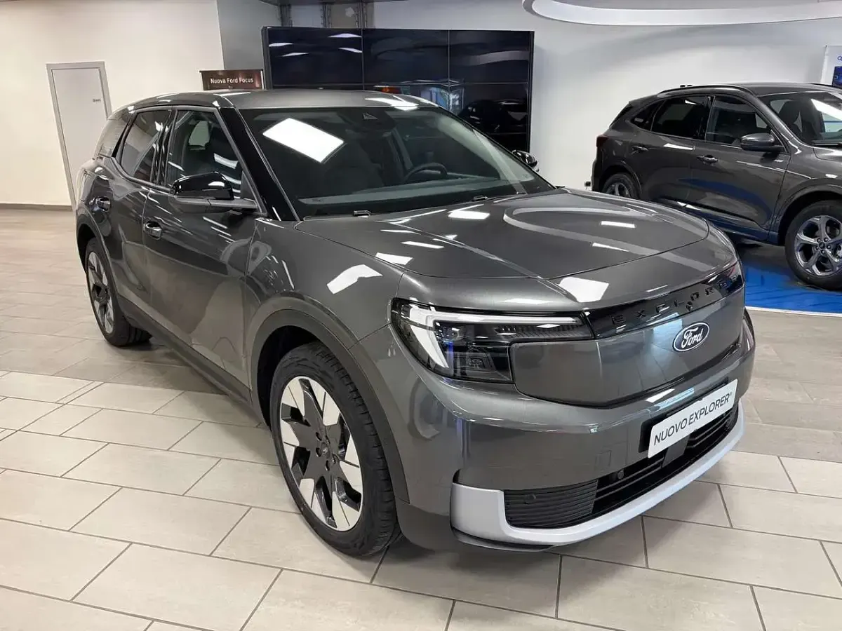Nuova Ford Explorer Extended Range 210 kW (286 CV) 2026 Magnetic grey SUV