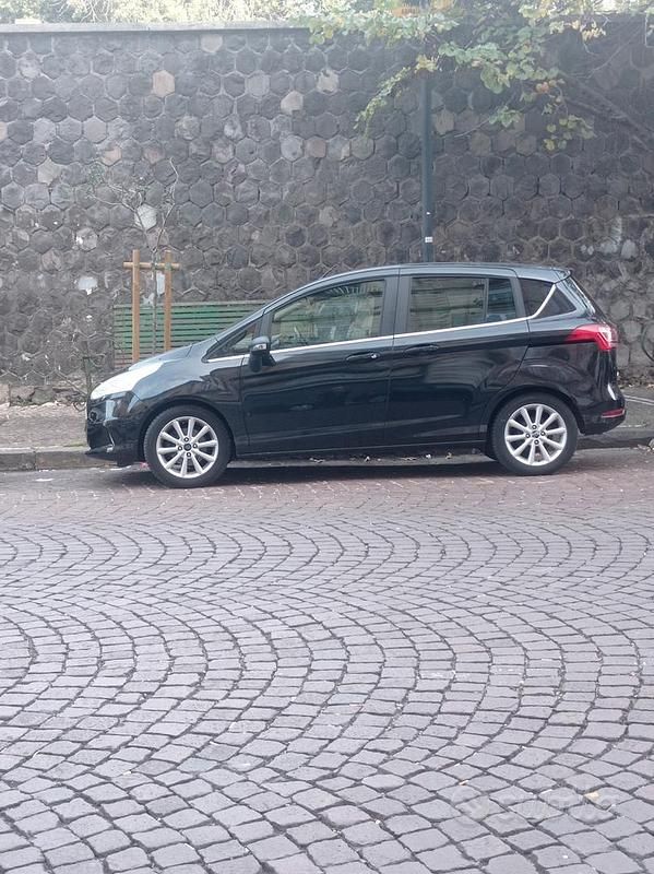 Usata Ford B-MAX 75 CV (55 kW) 2016 Nero Monovolume