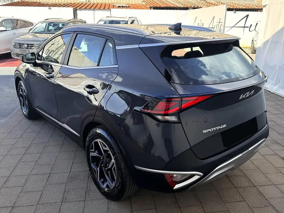 Usata Kia Sportage 136 CV (100 kW) 2023 Grigio SUV