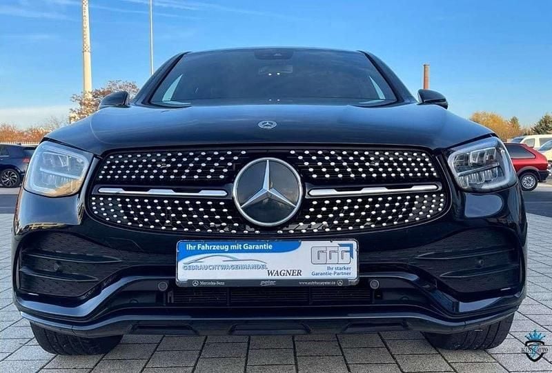 Usata Mercedes GLC400d Edition 330 CV (242 kW) 2022 Obsidian black Coupé