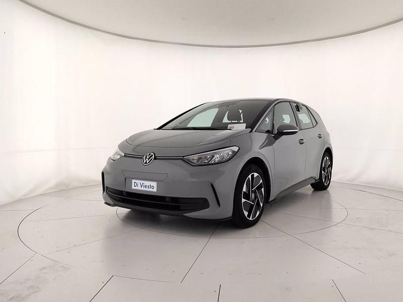Usata VW ID.3 Pro Performance 150 kW (204 CV) 2024 Moonstone grey nero Utilitaria