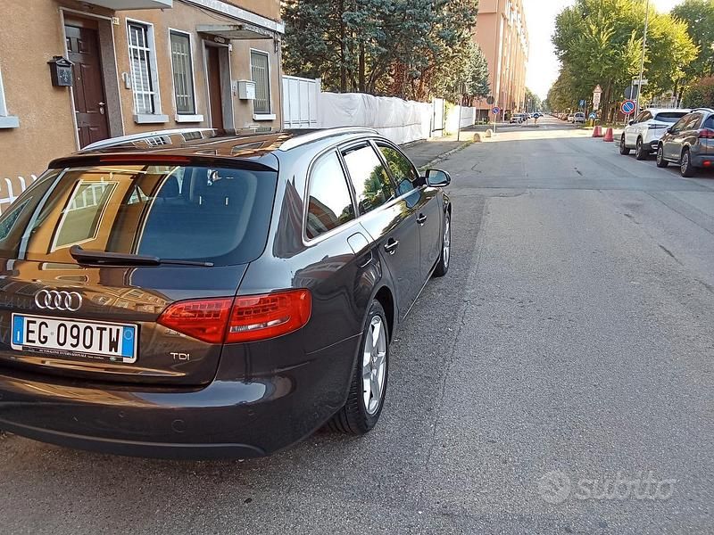 Usata Audi A4 143 CV (105 kW) 2011 Marrone Station wagon