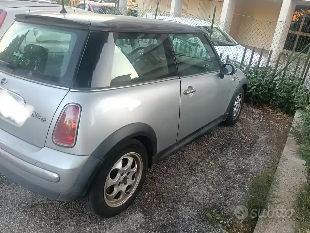 Usata Mini One D 75 CV (55 kW) 2004 Grigio Utilitaria