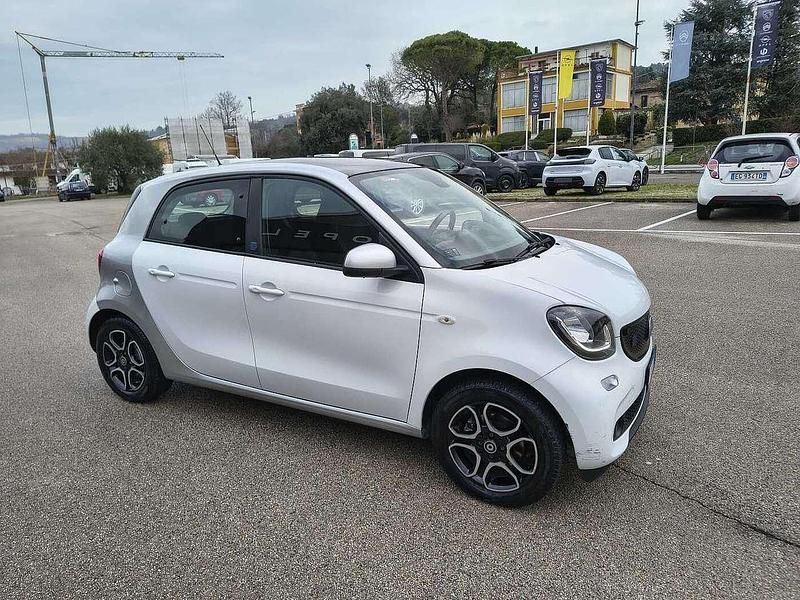 Usata Smart ForFour Electric Drive Prime 41 kW (56 CV) 2019 Bianco Berlina